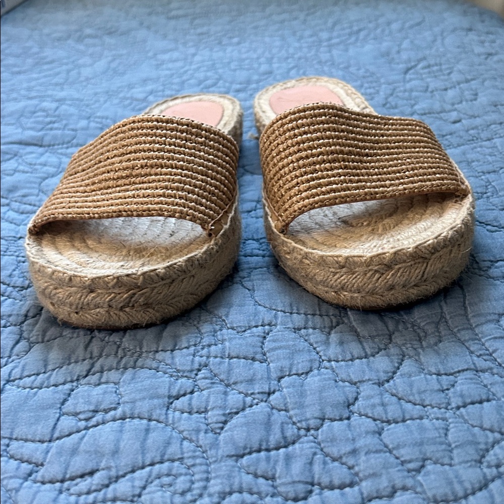 J. Crew Raffia Slides 🏝️ - Picture 2 of 5